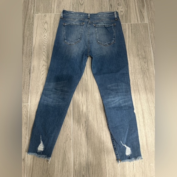 Buckle Bridge by Gly mid rise light wash distressed ankle skinny jean size 29 - Picture 4 of 4